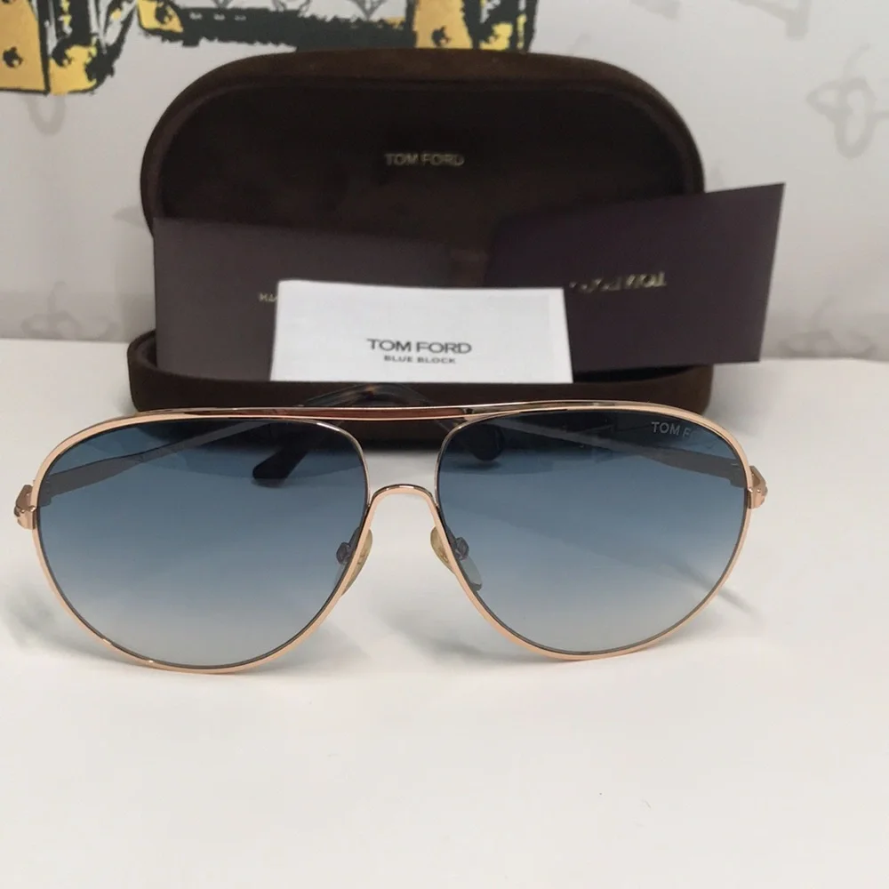 Tom Ford TF450 28P “Cliff” Aviator Sunglasses – Rose Gold / Gradient Blue